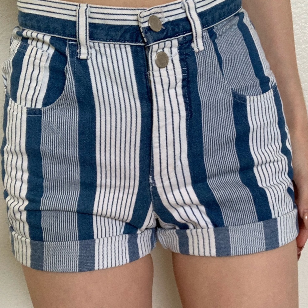 Arizona blue and white denim size 7 high waisted